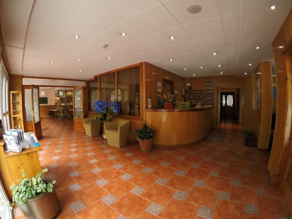 Somriu Hotel Vall Ski インクレス エクステリア 写真