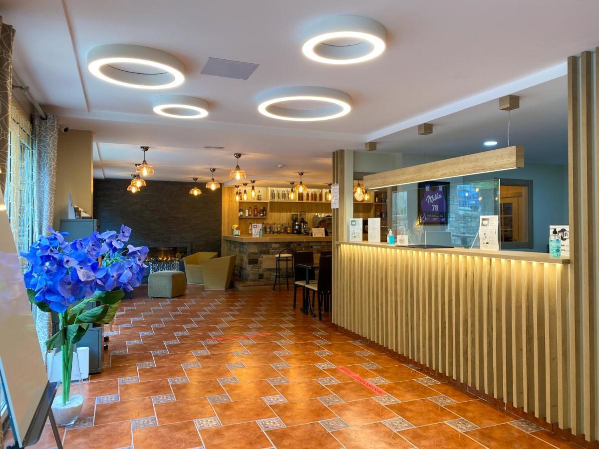 Somriu Hotel Vall Ski インクレス エクステリア 写真