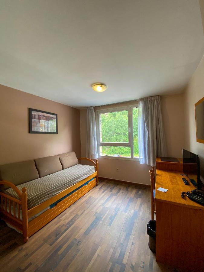 Somriu Hotel Vall Ski インクレス エクステリア 写真
