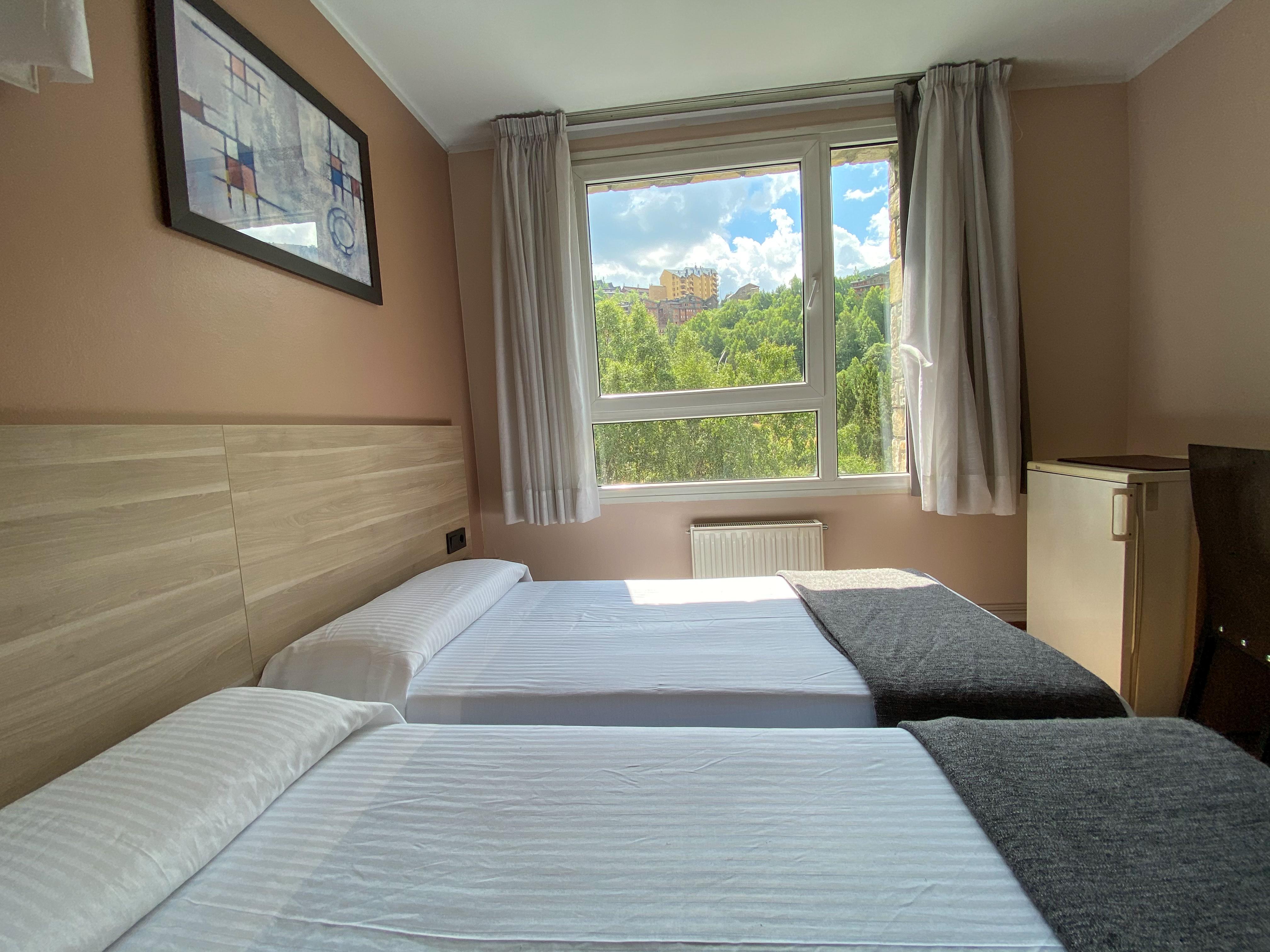 Somriu Hotel Vall Ski インクレス エクステリア 写真