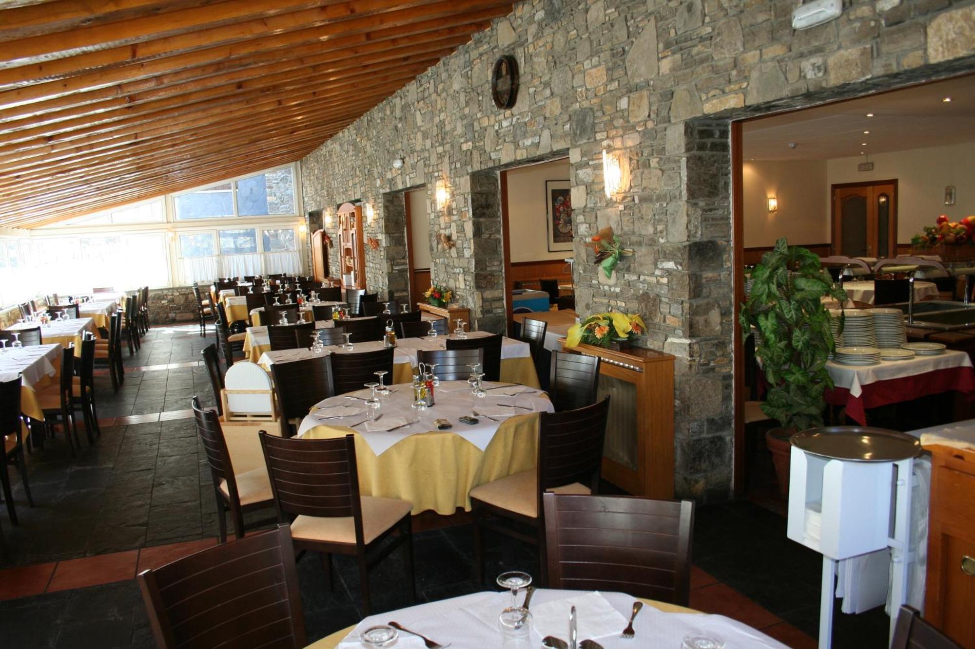 Somriu Hotel Vall Ski インクレス エクステリア 写真